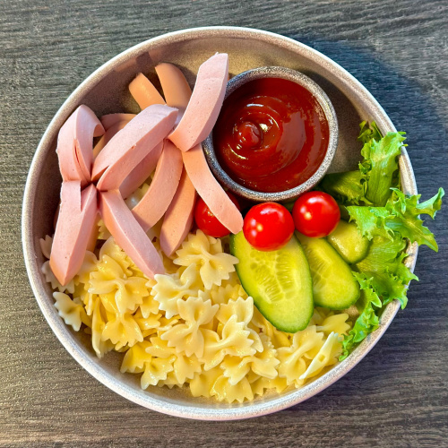 Макарошки с сосисками