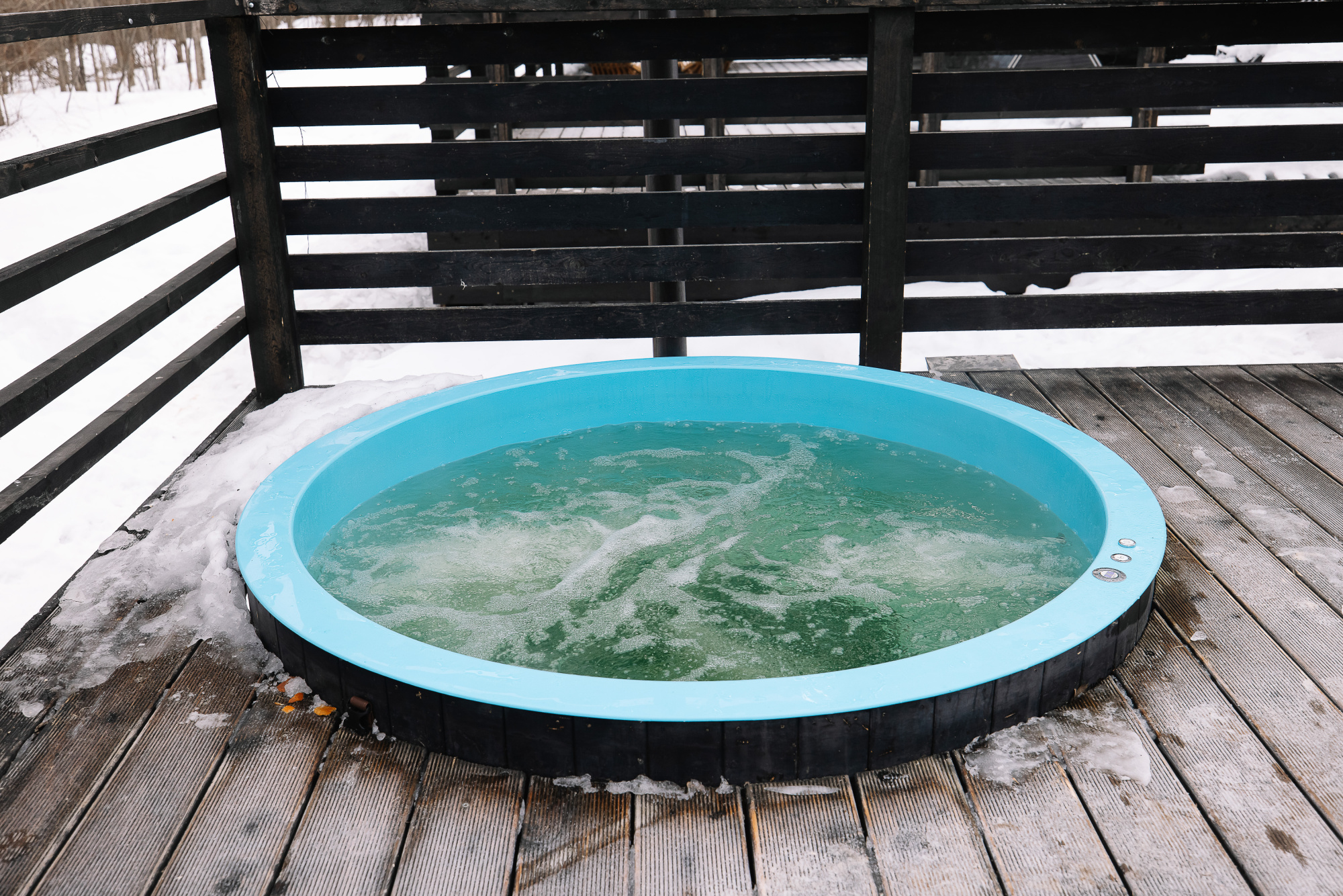 Дом сфера с душем и уединенной ванной