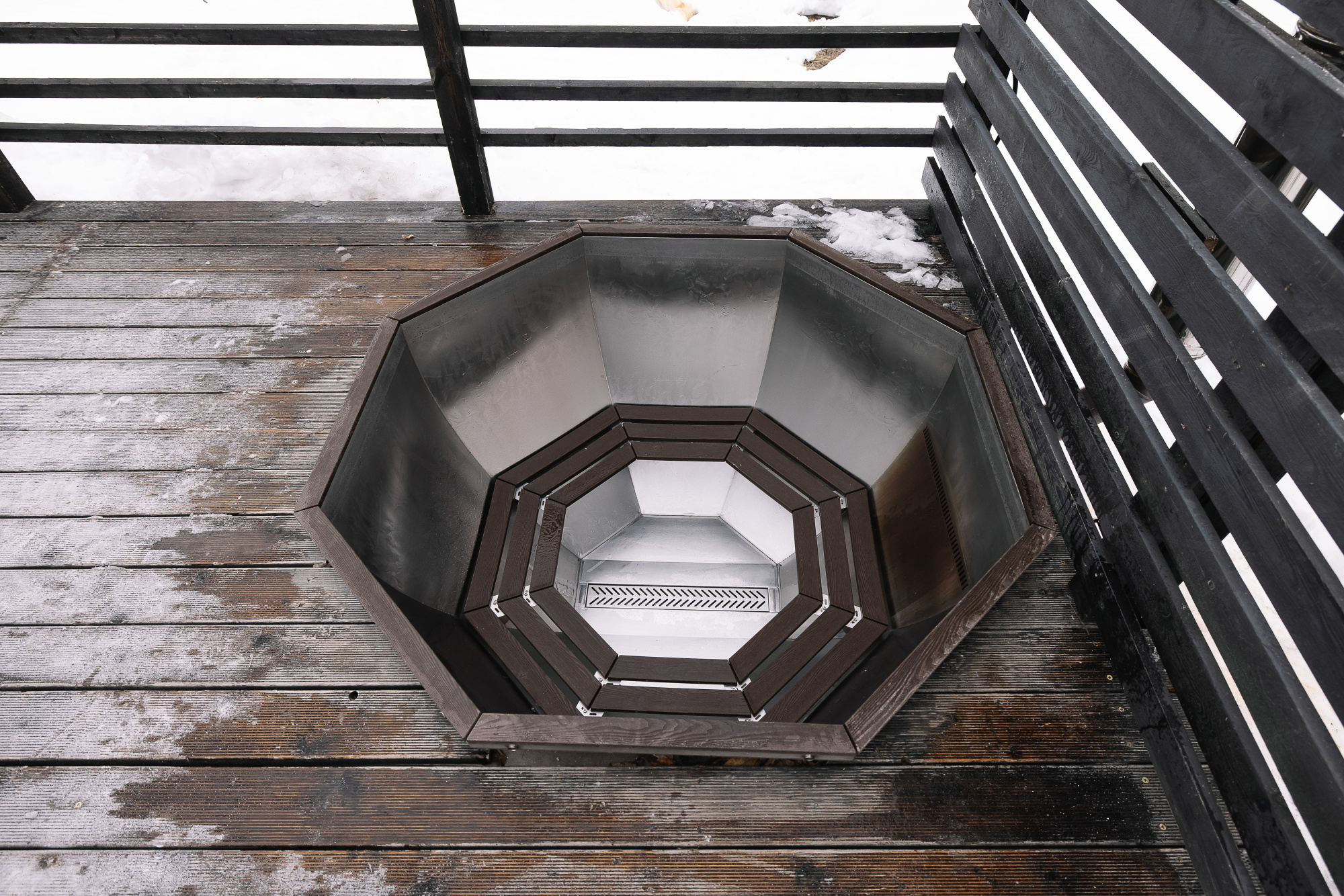 Дом сфера с душем и панорамной ванной