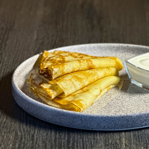 Блинчики со сметаной